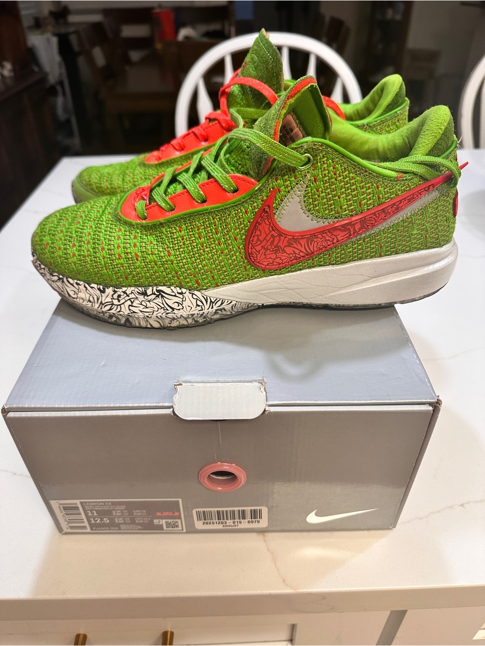 Nike LeBron 20 Stocking Stuffer Men’s Size 11